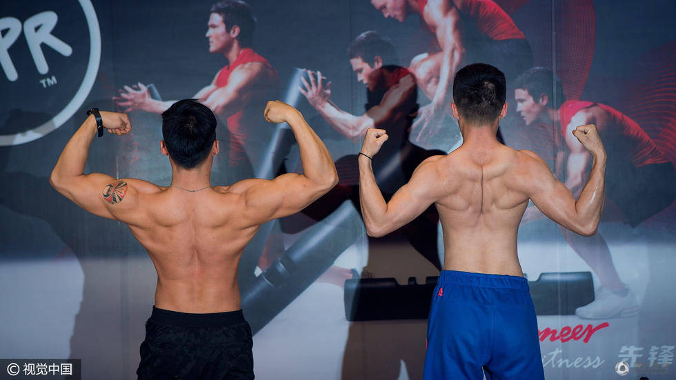 美女的健身實拍 性感翹臀身材火辣