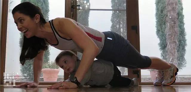 別再找借口 看看四孩全職太太如何健身