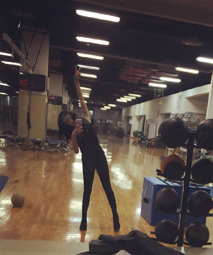 最美一字馬 藝術(shù)體操名將周捷套圖