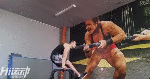 不用器械4年徒手健身！小伙從瘦“鵪鶉”到“肌霸”完美蛻變！