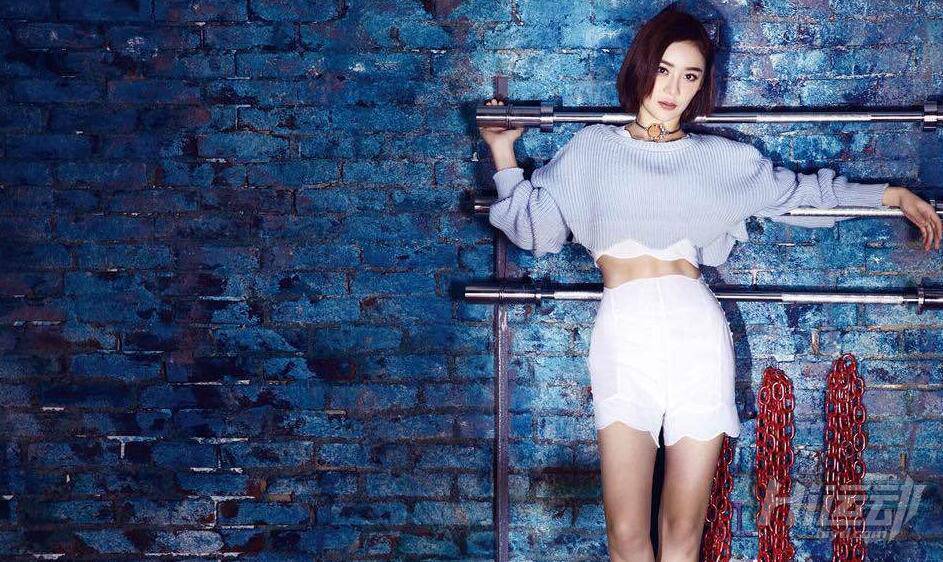 袁姍姍秀A4腰馬甲線 好身材練出來