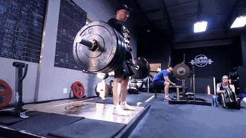 超級勵志！60歲大爺健身完爆小鮮肉