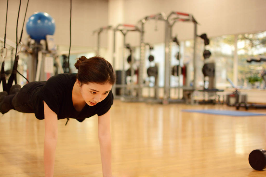 最美一字馬 藝術(shù)體操名將周捷套圖