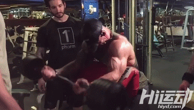 除配槍外，還得健身練出強壯身體！紐約警察是最危險的職業(yè)