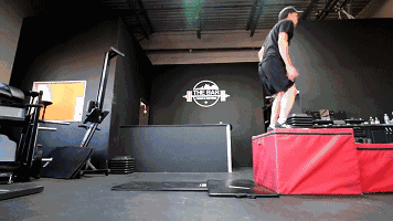 超級勵志！60歲大爺健身完爆小鮮肉