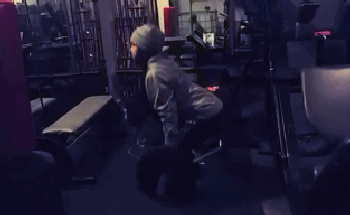 健身勵(lì)志！35歲保潔阿姨變性感女模