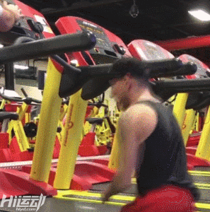 出生只有一只胳膊一條腿，身材卻比正常人都強百倍！