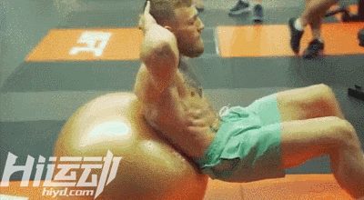 一個修理工靠女友養活幾年：苦練拳擊，冠軍金腰帶拿到手軟