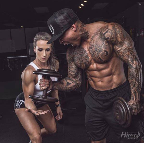 身高只有1.66，但肌肉比例很漂亮！一周5練訓練計劃分享