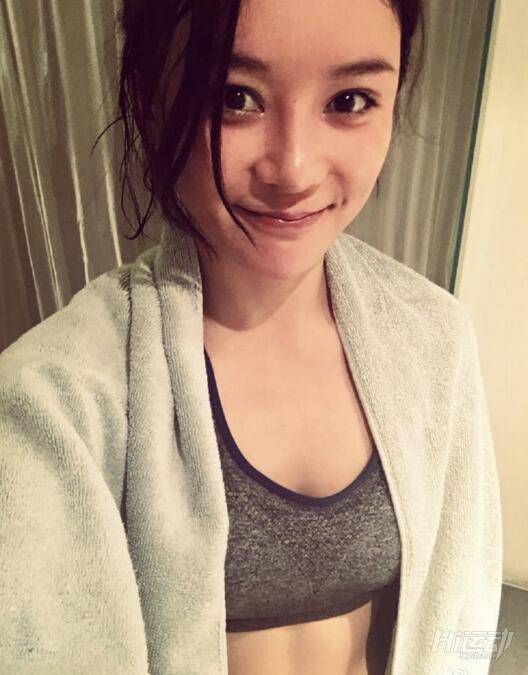 袁姍姍秀A4腰馬甲線 好身材練出來