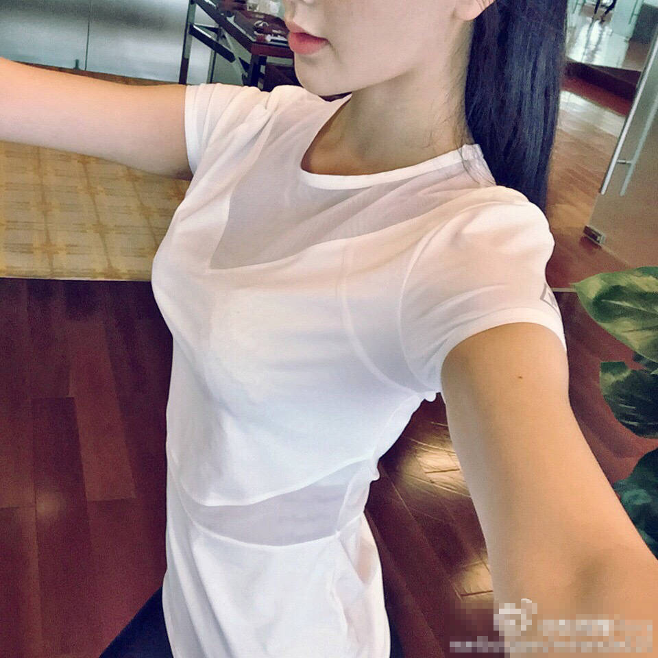 名模趙雨霏健身房美照 秀曼妙身姿