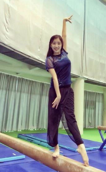 最美一字馬 藝術(shù)體操名將周捷套圖