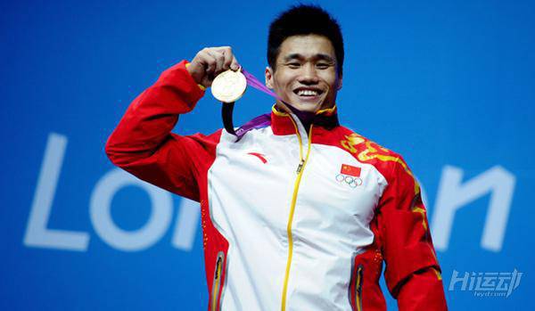 被國外媒體稱為“舉起世界的男人”！一次次刷新老外對力量的認知