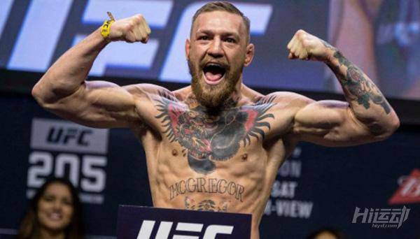 一個修理工靠女友養活幾年：苦練拳擊，冠軍金腰帶拿到手軟