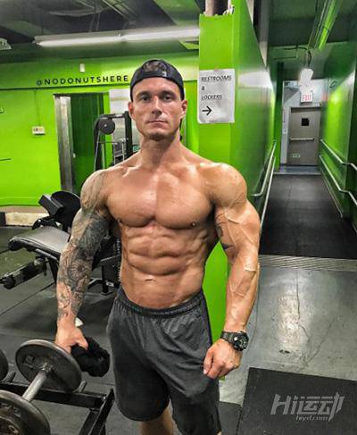 除配槍外，還得健身練出強壯身體！紐約警察是最危險的職業(yè)