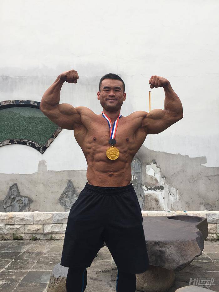 劉一陽獲得中國健美健身公開賽綿陽站金牌