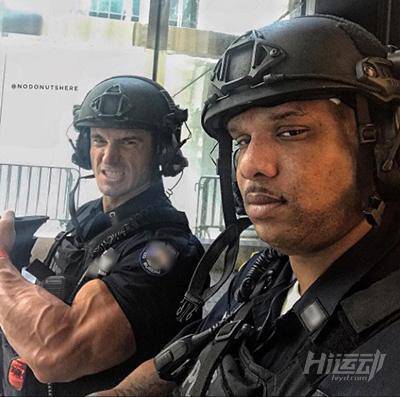 除配槍外，還得健身練出強壯身體！紐約警察是最危險的職業(yè)