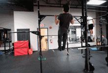 超級勵志!60歲大爺健身完爆小鮮肉