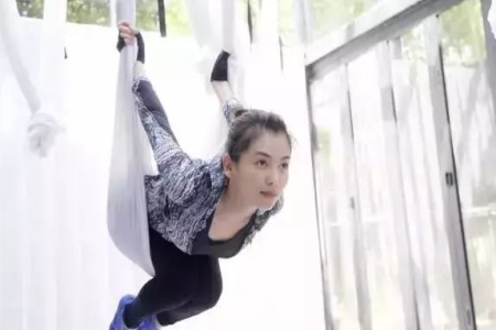 姚晨劉濤驚艷美照霸屏,絕美的氣質是多年瑜伽的練習-易網<a href=http://www.jsjjzhkt.cn/ target=_blank class=infotextkey>健康養生</a>網 姚晨劉濤驚艷美照霸屏,絕美的氣質是多年瑜伽的練習