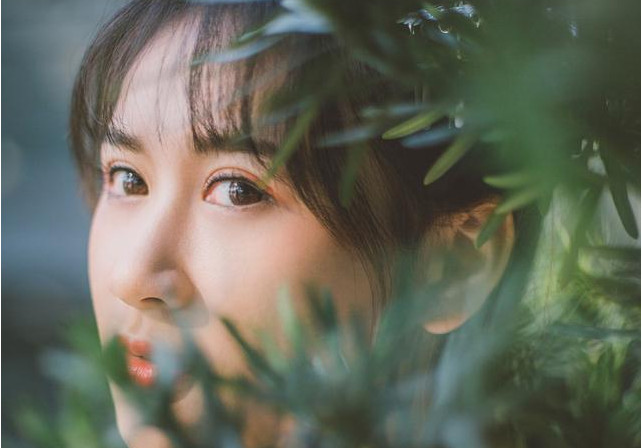 5種瑜伽式動作教程，初學入門者也能輕松搞定拉筋法