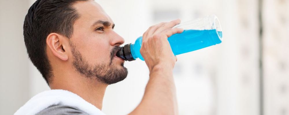 出汗≠減肥 大量出汗可引發(fā)其他健康隱患-易網(wǎng)健康養(yǎng)生網(wǎng) 出汗≠減肥 大量出汗可引發(fā)其他健康隱患