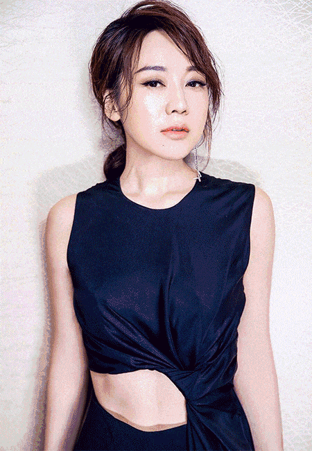 閆妮,48歲瘦36斤逆襲“腿精”,坦言:這3種食物飽腹又燃脂-易網(wǎng)健康<a href=http://www.jsjjzhkt.cn/jkys/ target=_blank class=infotextkey>養(yǎng)生</a>網(wǎng) 閆妮,48歲瘦36斤逆襲“腿精”,坦言:這3種食物飽腹又燃脂