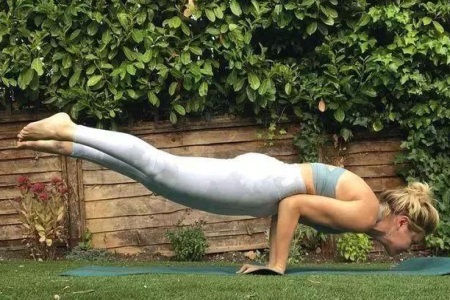 鍚屾埧濮垮娍108縐嶏紝濂蟲(chóng)€х粌涔?fàn)杩欎簺鐟滀冀鍔ㄤ綔鍦ㄦ€х埍涓洿鍔犺糠浜?/strong>-易網(wǎng)健康養(yǎng)生網(wǎng) 鍚屾埧濮垮娍108縐嶏紝濂蟲(chóng)€х粌涔?fàn)杩欎簺鐟滀冀鍔ㄤ綔鍦ㄦ€х埍涓洿鍔犺糠浜?/strong>