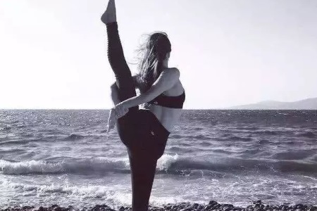 正確的性方式和技巧 瑜伽初入門中有隱含和解鎖動作-易網(wǎng)<a href=http://www.jsjjzhkt.cn/ target=_blank class=infotextkey>健康養(yǎng)生</a>網(wǎng) 正確的性方式和技巧 瑜伽初入門中有隱含和解鎖動作