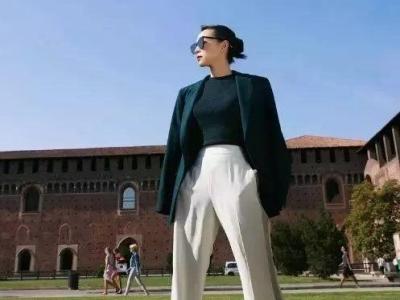 練瑜伽到底有什么好處,看看張靜初時裝周上的造型就知道