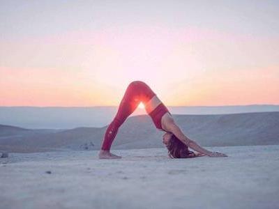 瑜伽初入門基本功動作圖片，六個動作打開身體韌帶