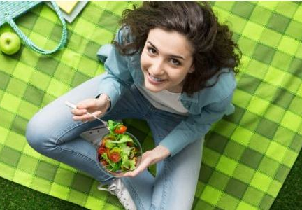 夏季減肥要注意注意做好三件事-易網健康<a href=http://www.jsjjzhkt.cn/jkys/ target=_blank class=infotextkey>養生</a>網 夏季減肥要注意注意做好三件事