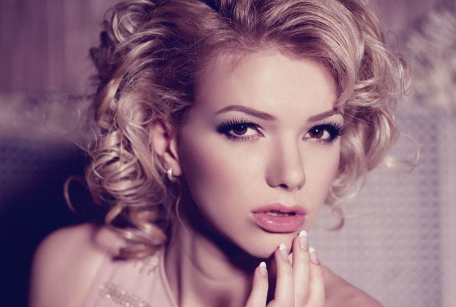 減肥能吃玉米嗎 7類人不能吃玉米-易網<a href=http://www.jsjjzhkt.cn/ target=_blank class=infotextkey>健康養生</a>網 減肥能吃玉米嗎 7類人不能吃玉米