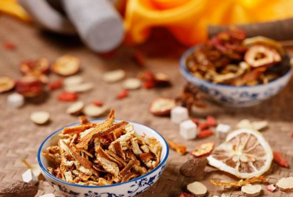 中藥敷肚子減肥的危害大嗎