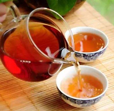 喝烏龍茶能減肥嗎-易網(wǎng)健康<a href=http://www.jsjjzhkt.cn/jkys/ target=_blank class=infotextkey>養(yǎng)生</a>網(wǎng) 喝烏龍茶能減肥嗎