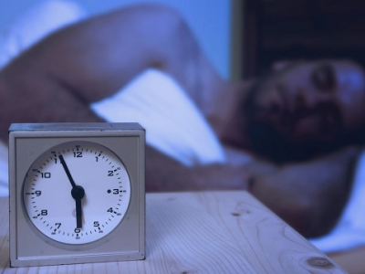 8個(gè)睡前燃脂動(dòng)作 減肥就是這么簡(jiǎn)單