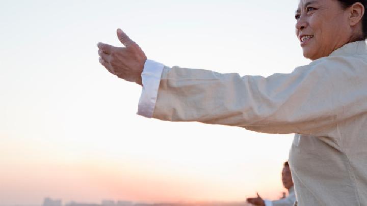 哪些食物適合晚餐食用夏天減肥吃4種晚餐減肥食譜