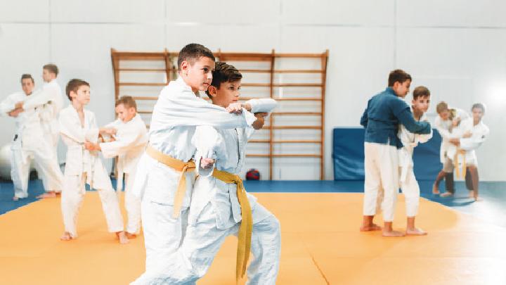 俄羅斯營養學家提供減肥建議 每天攝入1200卡教你輕松甩掉脂肪