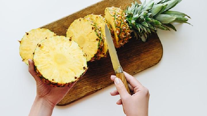 夏季應季減肥餐有哪些 火龍果清腸排毒一身輕-易網<a href=http://www.jsjjzhkt.cn/ target=_blank class=infotextkey>健康養生</a>網 夏季應季減肥餐有哪些 火龍果清腸排毒一身輕