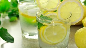 飲食減肥效果超好的5種茶飲-易網健康<a href=http://www.jsjjzhkt.cn/jkys/ target=_blank class=infotextkey>養生</a>網 飲食減肥效果超好的5種茶飲