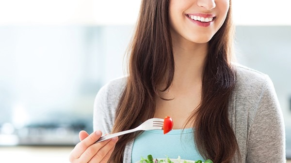 產后媽媽減肥餐吃什么好? 產后媽媽3款火龍果減肥餐推薦-易網健康<a href=http://www.jsjjzhkt.cn/jkys/ target=_blank class=infotextkey>養生</a>網 產后媽媽減肥餐吃什么好? 產后媽媽3款火龍果減肥餐推薦