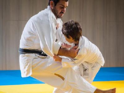 睡前做什么運動既既減肥又睡的好 3個普拉提瘦身運動有效改善失眠