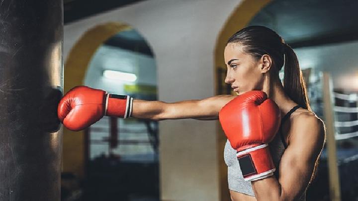 瘦腰瘦腿的運動有哪些？瘦腰瘦腿最好的運動方法