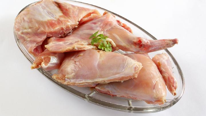 減肥多喝水有效嗎?多喝水有助于減肥嗎?-易網(wǎng)健康<a href=http://www.jsjjzhkt.cn/jkys/ target=_blank class=infotextkey>養(yǎng)生</a>網(wǎng) 減肥多喝水有效嗎?多喝水有助于減肥嗎?