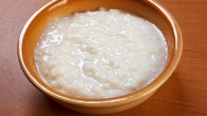 玉米燕麥粥到底能減肥嗎?玉米燕麥粥熱量高嗎?-易網<a href=http://www.jsjjzhkt.cn/ target=_blank class=infotextkey>健康養生</a>網 玉米燕麥粥到底能減肥嗎?玉米燕麥粥熱量高嗎?