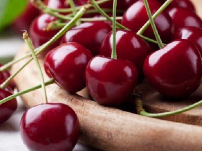 懶人減肥瑜伽動作分享 睡前床上練習瘦腰瘦腿