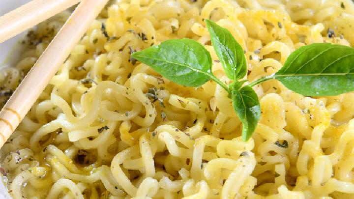 如何用生姜減肥？生姜泡腳瘦腿減肥的具體方法有哪些？