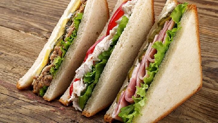 夏天減肥早餐吃什么好?減肥早餐食譜-易網健康<a href=http://www.jsjjzhkt.cn/jkys/ target=_blank class=infotextkey>養生</a>網 夏天減肥早餐吃什么好?減肥早餐食譜