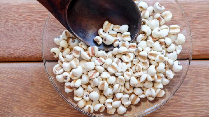 晚餐吃西紅柿減肥嗎?晚餐吃西紅柿有哪些好處?-易網(wǎng)<a href=http://www.jsjjzhkt.cn/ target=_blank class=infotextkey>健康養(yǎng)生</a>網(wǎng) 晚餐吃西紅柿減肥嗎?晚餐吃西紅柿有哪些好處?