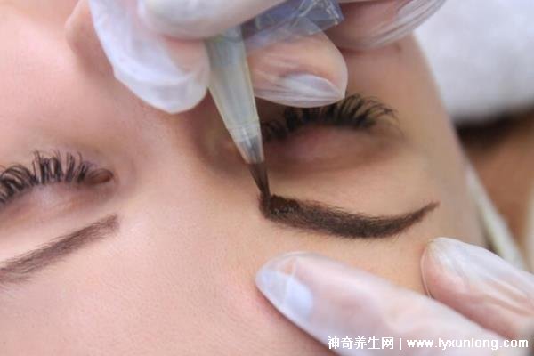 紋眉后的三大禁忌食物,忌碰水/揉摸/吃生冷辛辣食物(護理方式)-易網健康<a href=http://www.jsjjzhkt.cn/jkys/ target=_blank class=infotextkey>養生</a>網 紋眉后的三大禁忌食物,忌碰水/揉摸/吃生冷辛辣食物(護理方式)