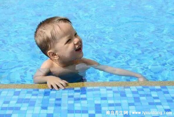 兒童一周可以游幾次泳能長高,6歲以上2-3次(附6大注意事項)-易網健康<a href=http://www.jsjjzhkt.cn/jkys/ target=_blank class=infotextkey>養生</a>網 兒童一周可以游幾次泳能長高,6歲以上2-3次(附6大注意事項)